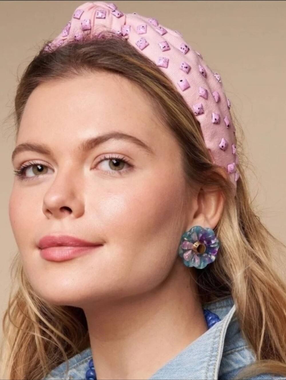 💗 Lele Sadoughi Woven Studded Knotted Headband in Bubblegum Pink Splatter Paint
